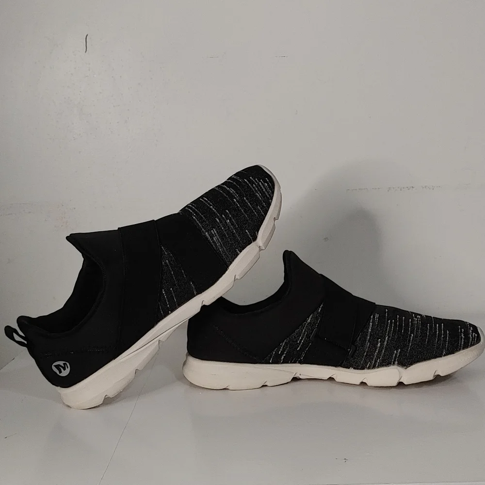 Merrell Shoes - Picture 7 of 10
